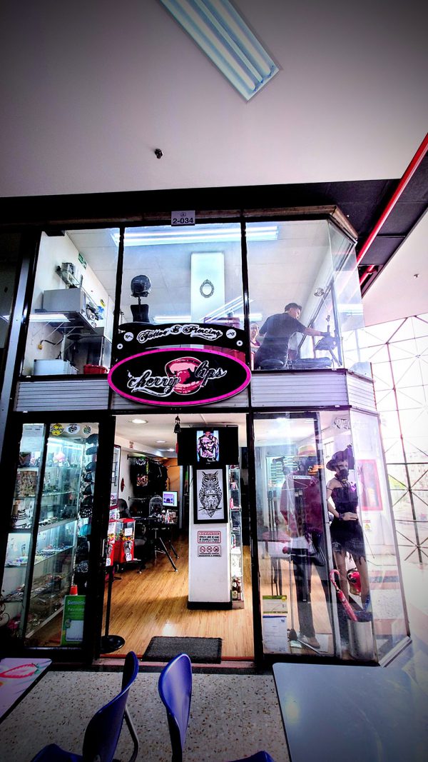 CHERRY LIPS TATTOO STUDIO - Imagen 5